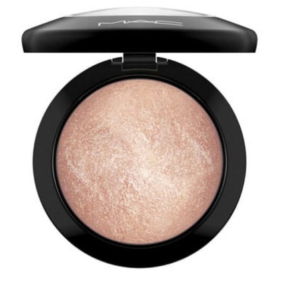 MAC Cosmetics Other - MAC cosmetics soft & gentle mineralize skinfinish